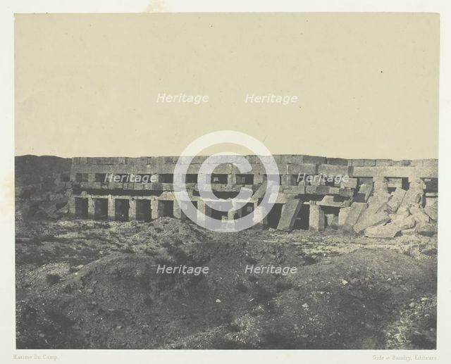 Palais de Karnak, Appartements Privés du Palais, Promenoir de Tôthmès III; Thèbes, 1849/51. Creator: Maxime du Camp.