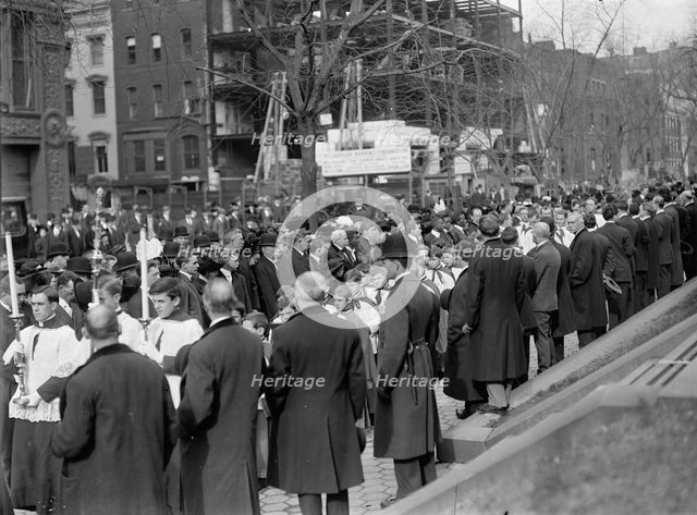 Pan American Mass. - Thanksgiving Day At St. Patrick's. Choir, 1912. Creator: Harris & Ewing.