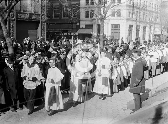 Pan American Mass. - Thanksgiving Day At St. Patrick's. Choir, 1912. Creator: Harris & Ewing.