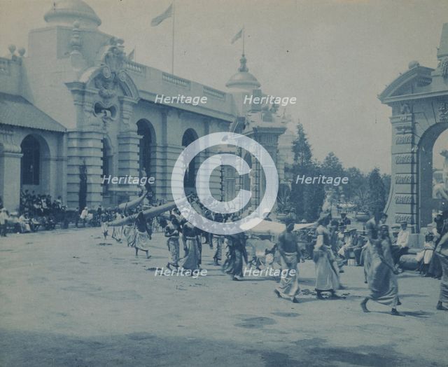 Pan-American midway parade, Buffalo, N.Y., 1901. Creator: Frances Benjamin Johnston.