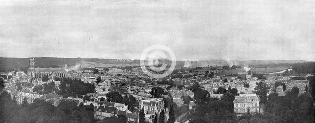 'Panorama de Soissons sous le feu de la grosse artillerie allemande', 1914. Creator: Unknown.