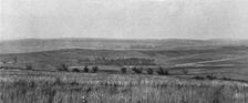 Panoramas du champ de bataille, a l'ouest de la Meuse; a l'horizon, au centre..., 1916. Creator: Unknown