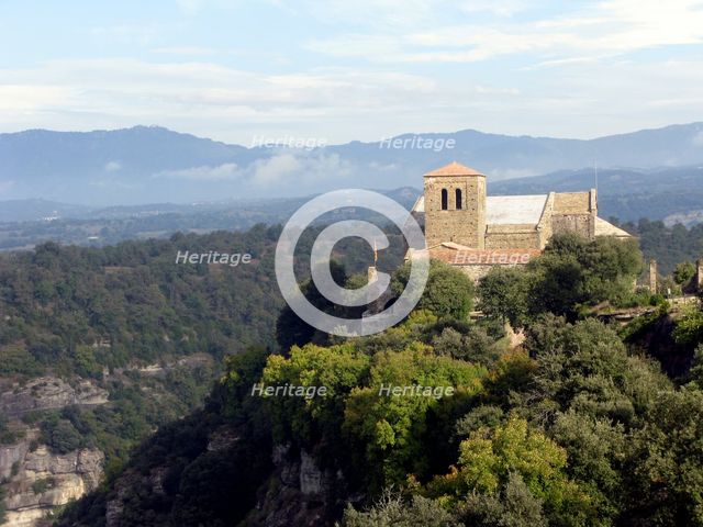 Panoramic view of the monastery of Sant Pere de Casserres, in the landscape.