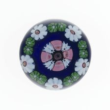 Paperweight, Clichy, 19th century. Creator: Clichy Glassworks