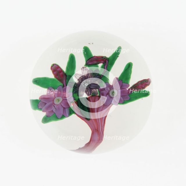 Paperweight, Clichy, 19th century. Creator: Clichy Glassworks.