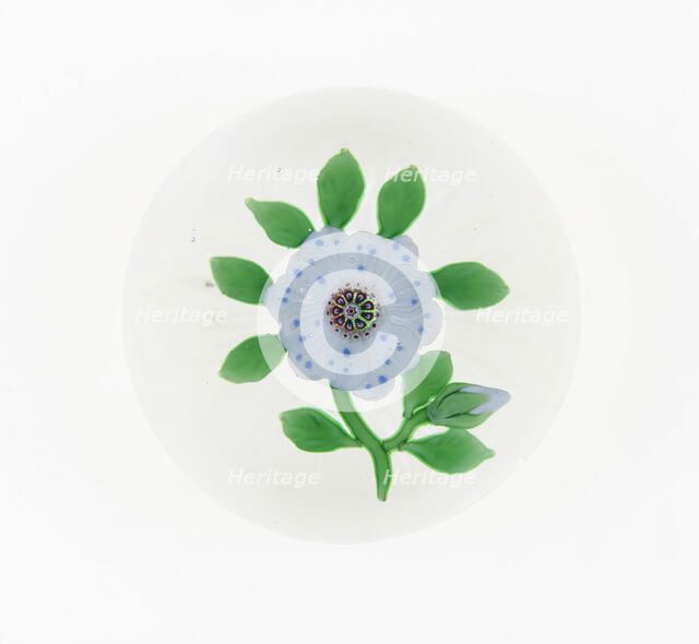 Paperweight, Lunéville, 19th century. Creator: Baccarat Glasshouse.