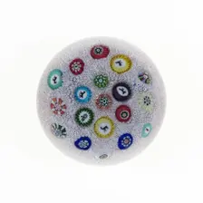 Paperweight, Lunéville, 19th century. Creator: Baccarat Glasshouse