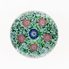Paperweight, Münzthal, 19th century. Creator: Saint-Louis Glassworks