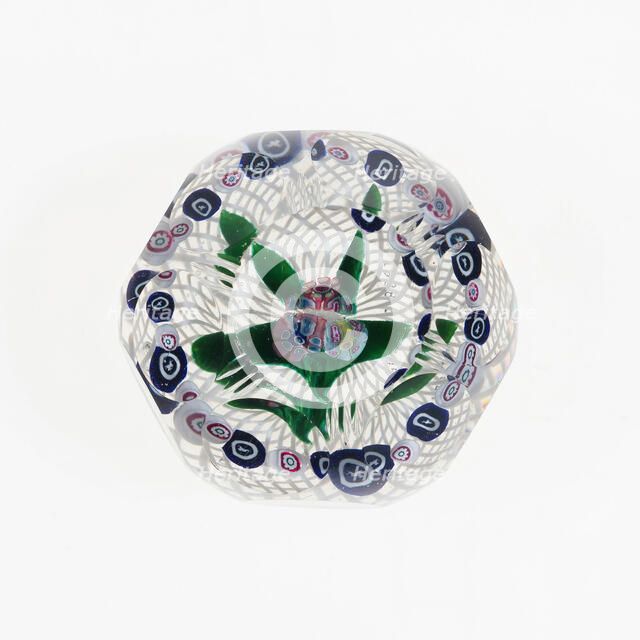 Paperweight, United States, Late 19th century. Creator: Boston and Sandwich Glass Company.
