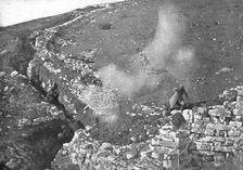Par Dela les Alpes; Sur le front italien: l'explosion d'un shrapnell sur une tranchee..., 1917. Creator: Unknown