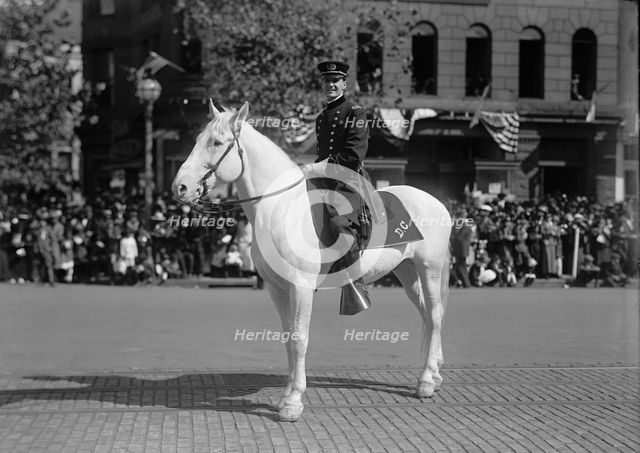Parade On Pennsylvania Ave., between 1910 and 1921. Creator: Harris & Ewing.