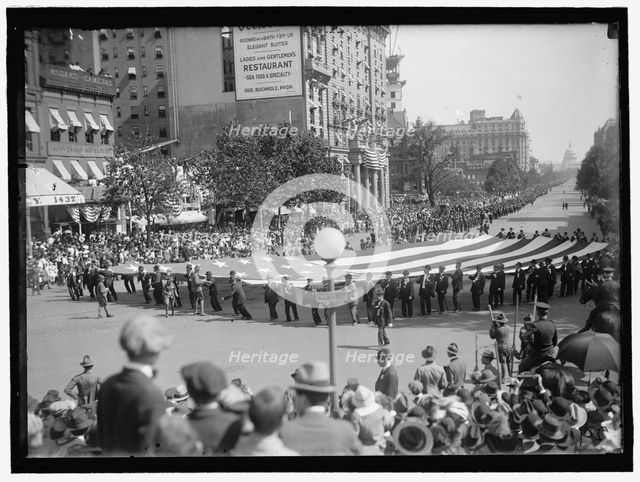 Parade On Pennsylvania Ave - Huge Flag, between 1910 and 1921. Creator: Harris & Ewing.