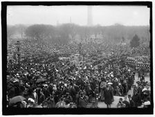 Parade, between 1909 and 1914. Creator: Harris & Ewing