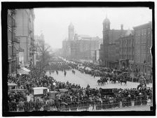 Parade, between 1909 and 1914. Creator: Harris & Ewing