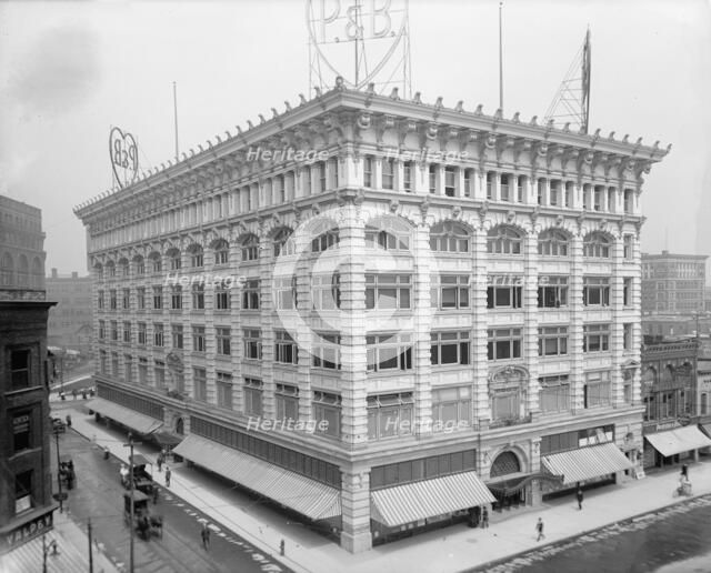 Pardridge & Blackwell building, Detroit, Mich., between 1900 and 1915. Creator: Unknown.