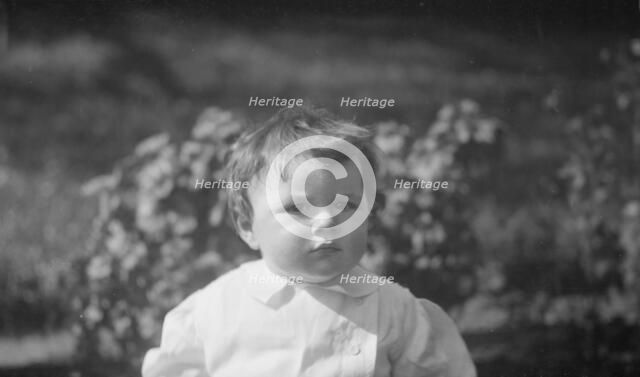 Parker, Lieutenant, baby of, portrait photograph, 1911 Feb. 8. Creator: Arnold Genthe.