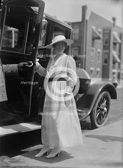 Park View School - Miss Margaret Wilson, 1917. Creator: Harris & Ewing.