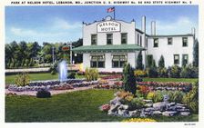 Park at the Nelson Hotel, Lebanon, Missouri, USA, 1934