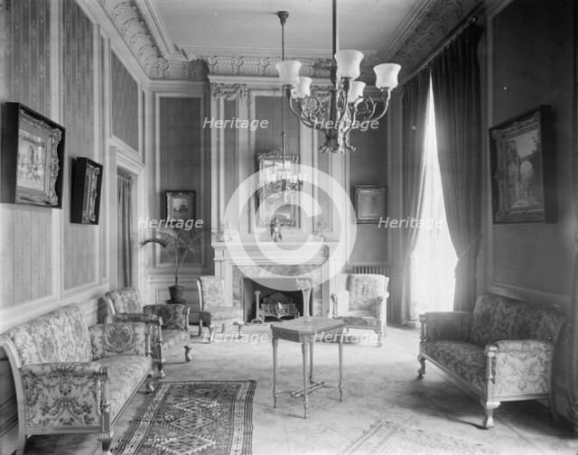 Parlor, Hotel Latham, New York, N.Y., between 1905 and 1915. Creator: Unknown.