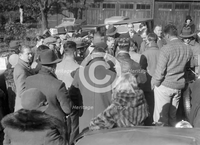 Participants in the Bugatti Owners Club car treasure hunt, 25 October 1931. Artist: Bill Brunell.