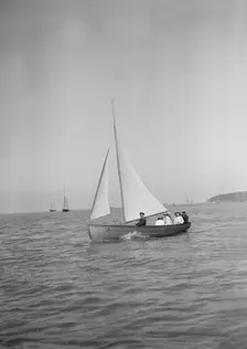 Party sailing on the Earl of Normanton's Cutter, 1911. Creator: Kirk & Sons of Cowes