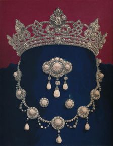 Parure of Diamonds and Pearls - The Gift of HRH The Prince of Wales 1863. Creator: Robert Dudley