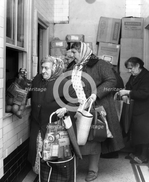 Passover food distribution, Whitechapel, London, 4 April 1968. Creator: Unknown.