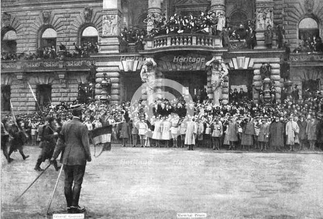 'Petain et Foch a Strasbourg; a Strasbourg, le 25 novembre 1918, sur le place de la..., 1918. Creator: Unknown.