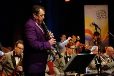 Pete Long, Ropetackle Arts Centre, Shoreham, West Sussex, Jan 2016. Artist: Brian O'Connor