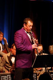 Pete Long, Ropetackle Arts Centre, Shoreham, West Sussex, Jan 2016. Artist: Brian O'Connor