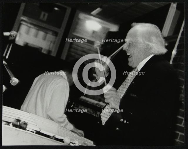 Peter Appleyard playing the vibraphone at The Fairway, Welwyn Garden City, Hertfordshire, 1999. Artist: Denis Williams