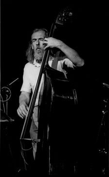 Peter Ind, Bass Clef, Hoxton Square, London, September, 1989. Artist: Brian O'Connor