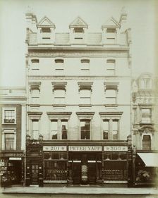 Peter Yapp shoemaker's shop, Sloane Street, Chelsea, London, 1885. Artist: Henry Bedford Lemere
