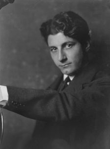Peula, Michael, Mr., portrait photograph, 1916. Creator: Arnold Genthe