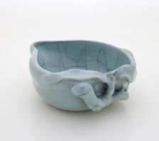 Peach-shaped brush washer, 1662-1722. Creator: Unknown