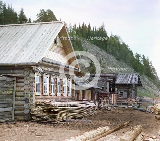 Peasant hut in the village of Martyanovo, 1912. Creator: Sergey Mikhaylovich Prokudin-Gorsky.