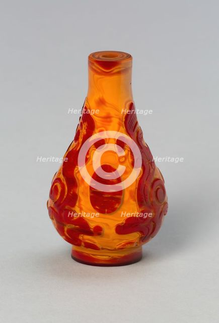 Pear-Shaped Snuff Bottle with Stylized Dragons and Stylized "Shou"..., Qing dynasty, 1730-1800. Creator: Unknown.
