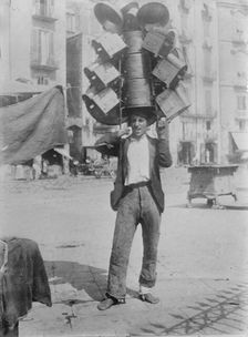 Peddler, Naples, 1910. Creator: Bain News Service