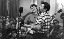 Peggy Seeger and Ewan MacColl, Enterprise Public House, Long Acre, London, late 1950s-early 1960s. Artist: Eddis Thomas