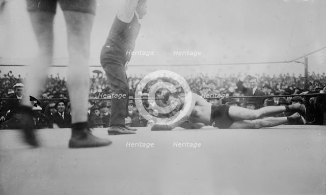 Pelky [i.e., Pelkey] knocked out, 1914. Creator: Bain News Service.