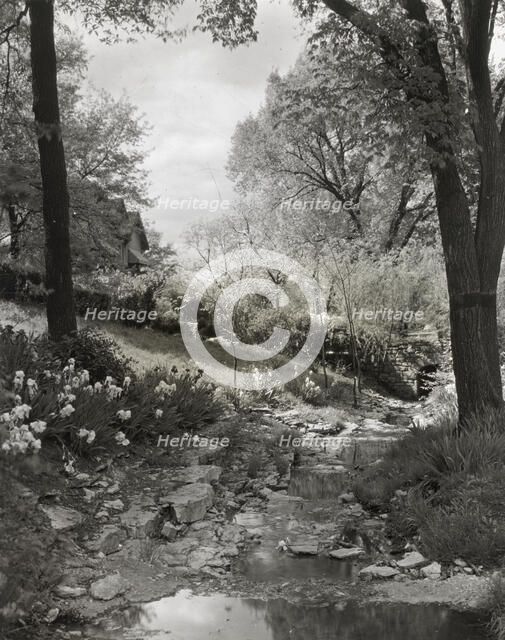 Pembroke Lane, Mission Hills, Kansas City, Missouri, 1924. Creator: Frances Benjamin Johnston.