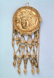 Pendant with Head of Athena Parthenos early 4th century BC