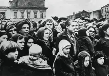 People of the Russian city of Smolensk after its liberation by the Red Army, 1943