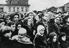 People of the Russian city of Smolensk after its liberation by the Red Army, 1943