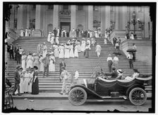 People on Capitol steps, between 1913 and 1918. Creator: Harris & Ewing