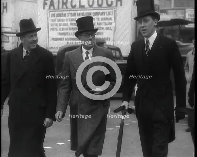People Walking to the Houses of Parliament, 1936. Creator: British Pathe Ltd.