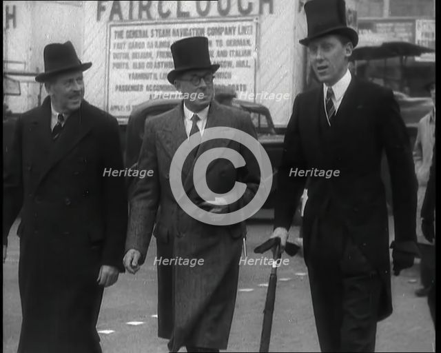 People Walking to the Houses of Parliament, 1936. Creator: British Pathe Ltd.