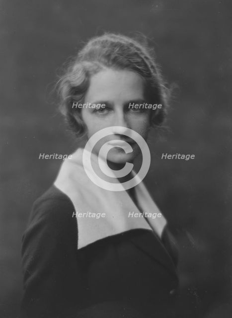 Phillips, Charlotte, Miss, portrait photograph, 1916. Creator: Arnold Genthe.