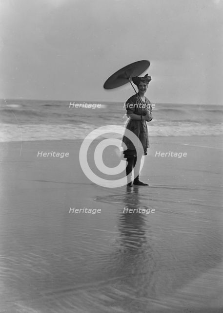 Phillips, Norma, Miss, at the beach, 1914 July 9. Creator: Arnold Genthe.