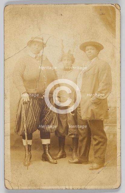 Photographic postcard of three unidentified women, 1904-1918. Creator: Unknown.